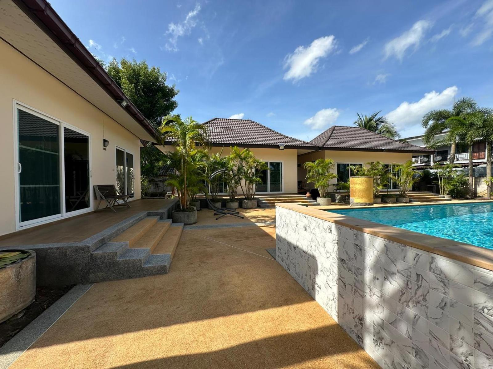 Thip Siam Village Ao Nam Mao Eksteriør billede